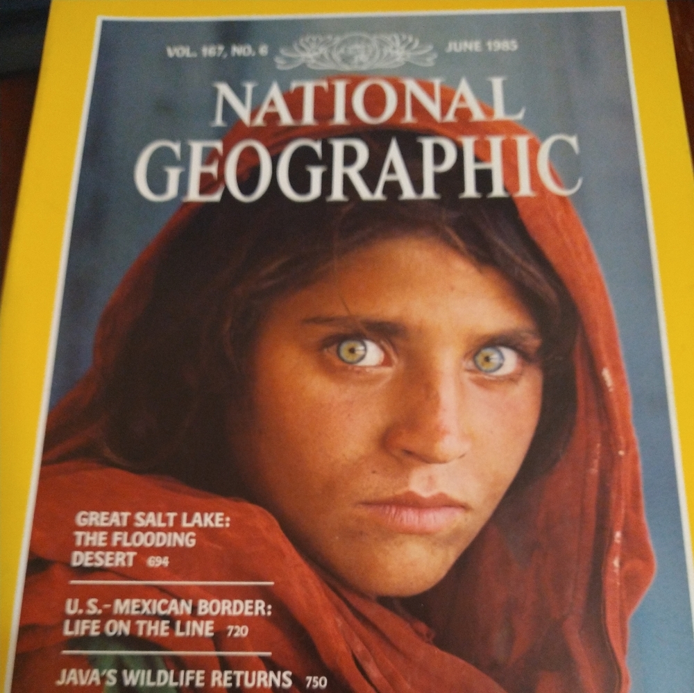 Vintage National Geographic Magazine Iconic Afghan Girl June 1985